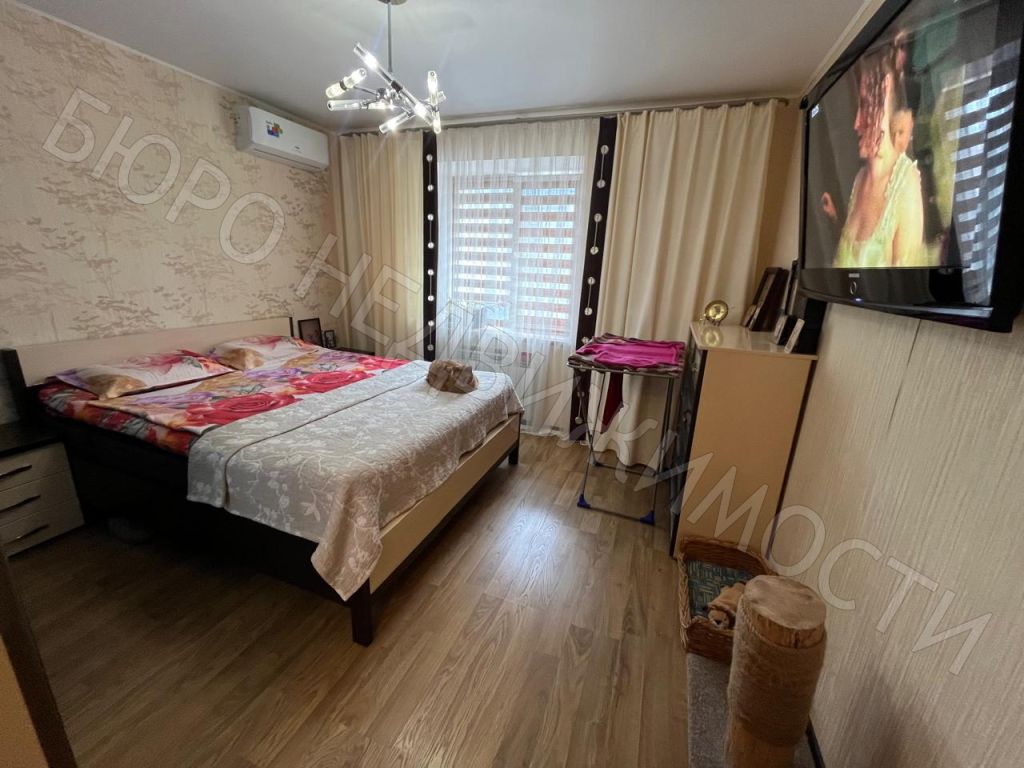 Продажа 2-комнатной квартиры, Балашов, Строителей ул,  6