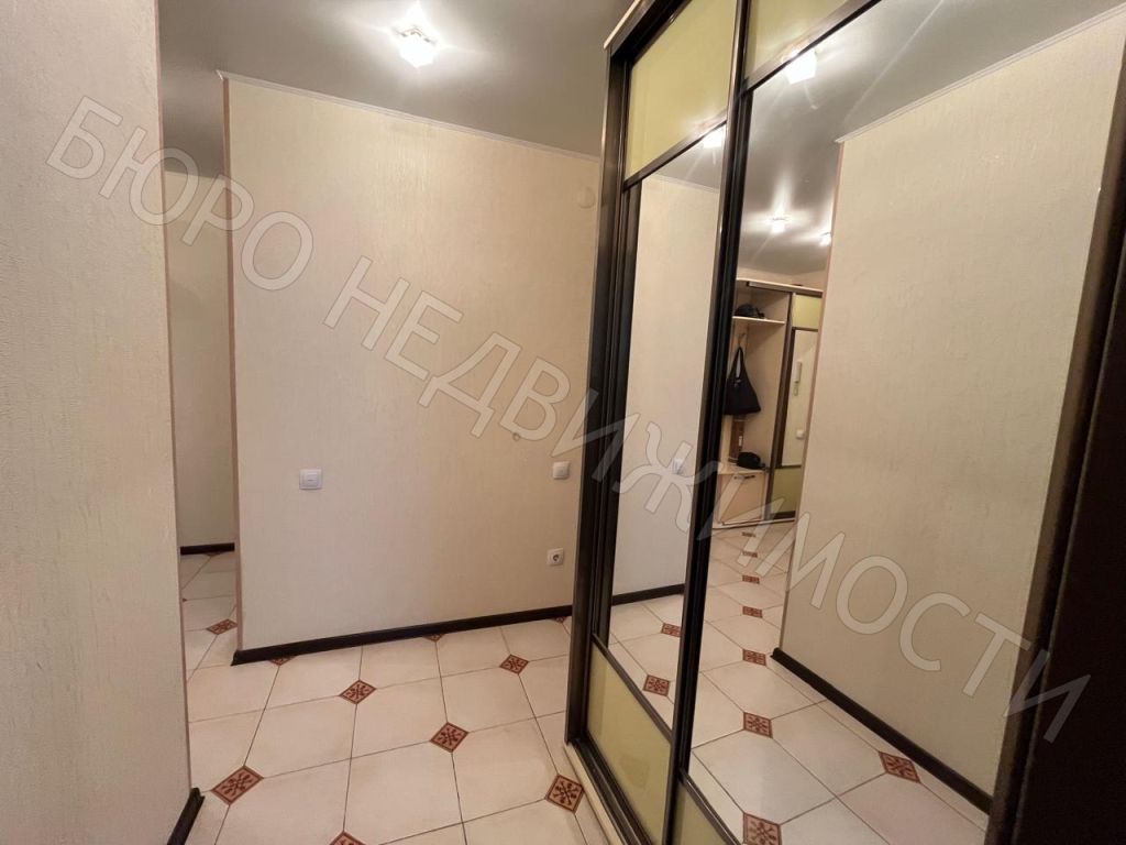 Продажа 2-комнатной квартиры, Балашов, Строителей ул,  6