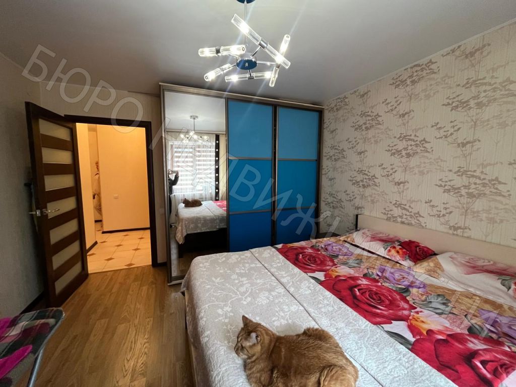 Продажа 2-комнатной квартиры, Балашов, Строителей ул,  6