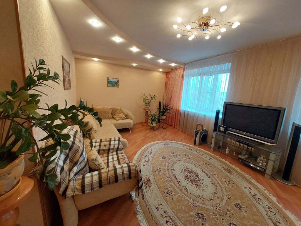 Продажа 3-комнатной квартиры, Дзержинск, Химиков б-р,  4