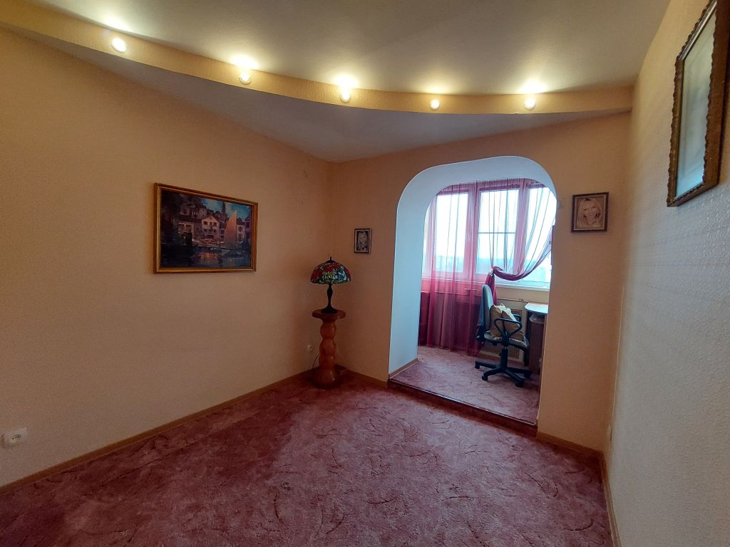 Продажа 3-комнатной квартиры, Дзержинск, Химиков б-р,  4