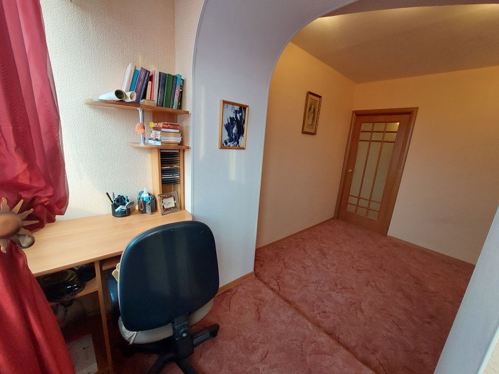 Продажа 3-комнатной квартиры, Дзержинск, Химиков б-р,  4