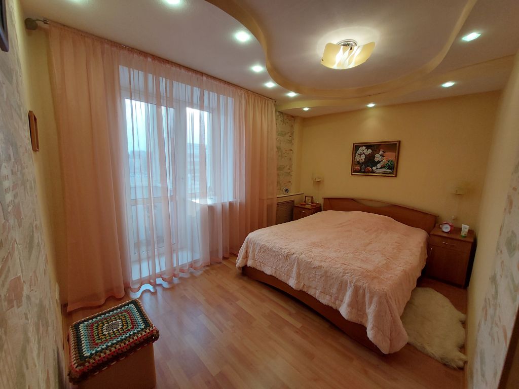 Продажа 3-комнатной квартиры, Дзержинск, Химиков б-р,  4