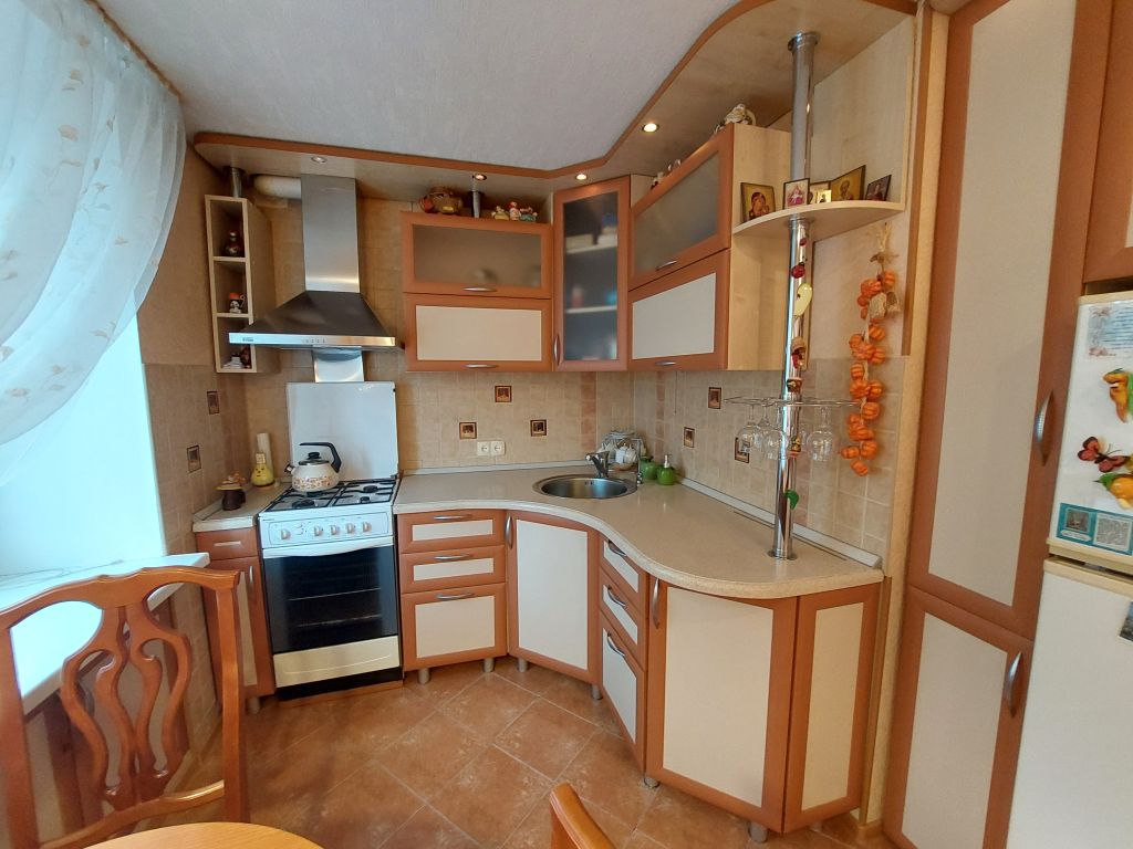 Продажа 3-комнатной квартиры, Дзержинск, Химиков б-р,  4