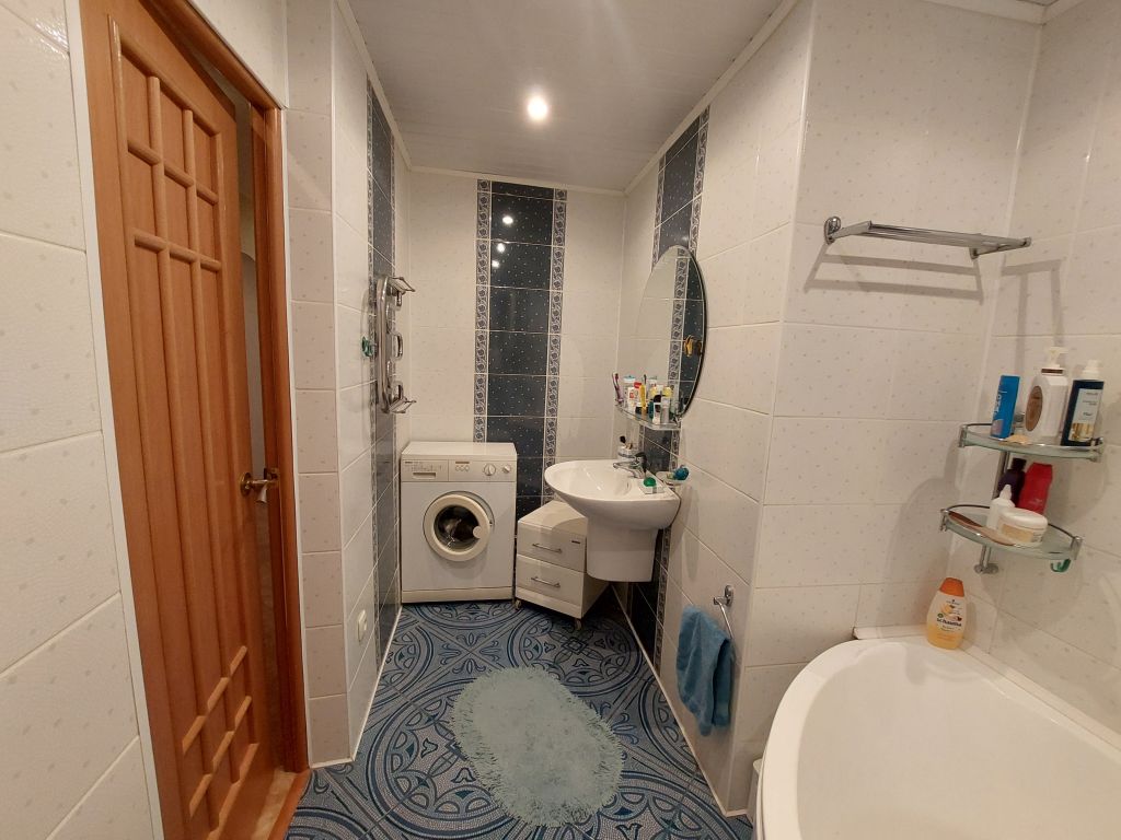 Продажа 3-комнатной квартиры, Дзержинск, Химиков б-р,  4