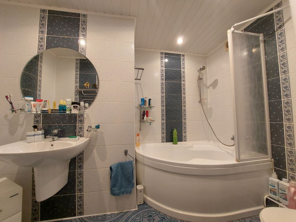 Продажа 3-комнатной квартиры, Дзержинск, Химиков б-р,  4