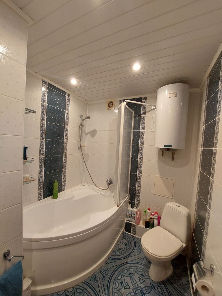 Продажа 3-комнатной квартиры, Дзержинск, Химиков б-р,  4