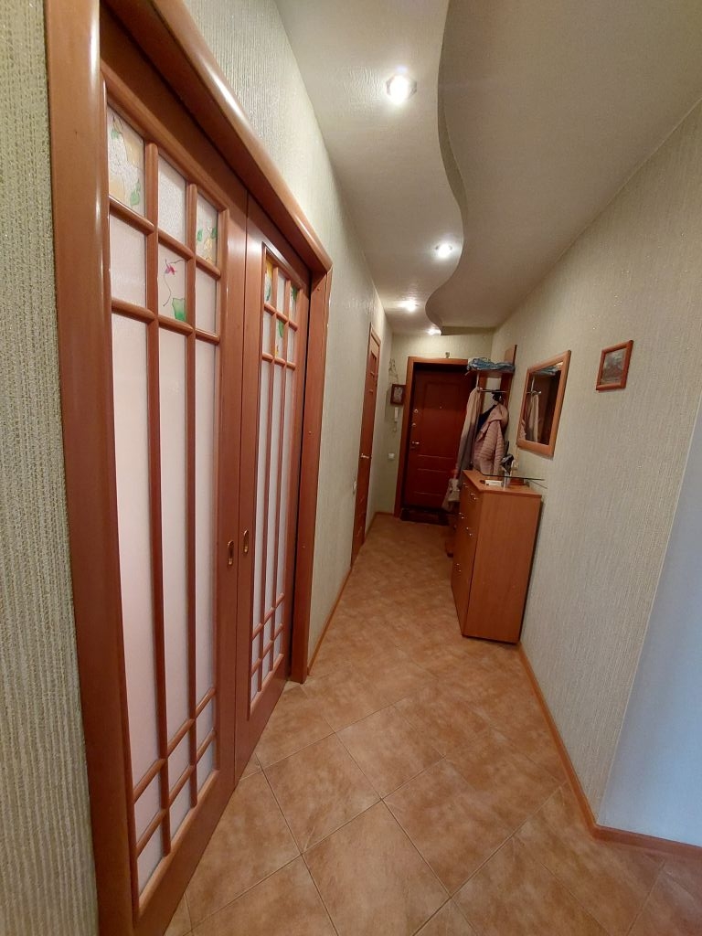 Продажа 3-комнатной квартиры, Дзержинск, Химиков б-р,  4