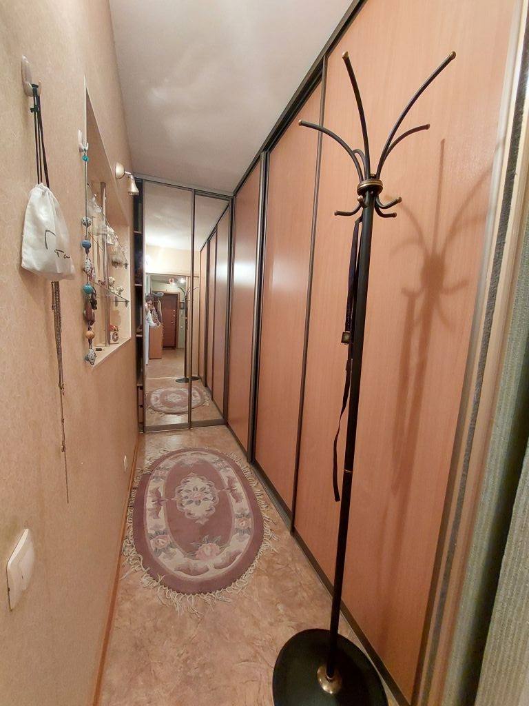 Продажа 3-комнатной квартиры, Дзержинск, Химиков б-р,  4