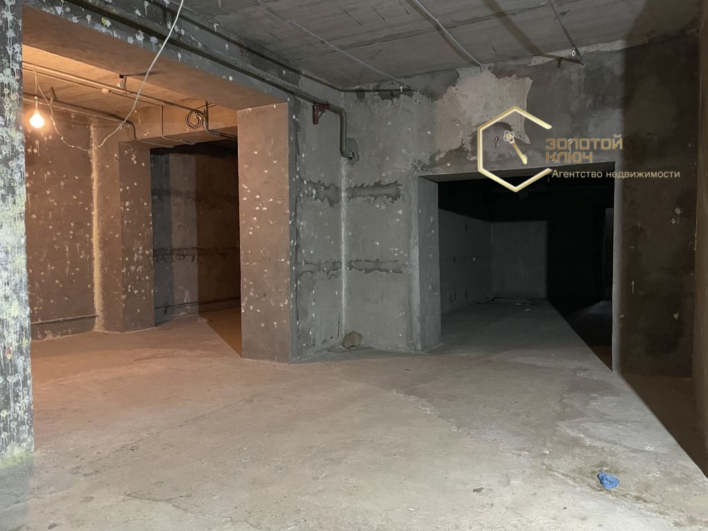 Продажа коммерческой недвижимости, 668м <sup>2</sup>, Димитровград, Гвардейская ул,  49а