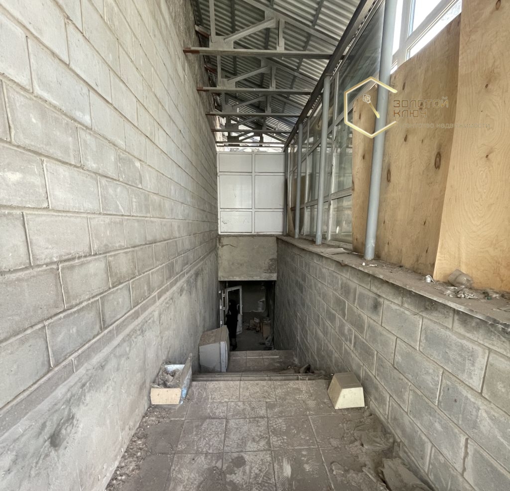 Продажа коммерческой недвижимости, 668м <sup>2</sup>, Димитровград, Гвардейская ул,  49а