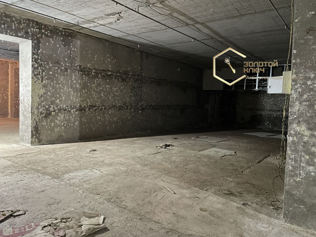 Продажа коммерческой недвижимости, 668м <sup>2</sup>, Димитровград, Гвардейская ул,  49а