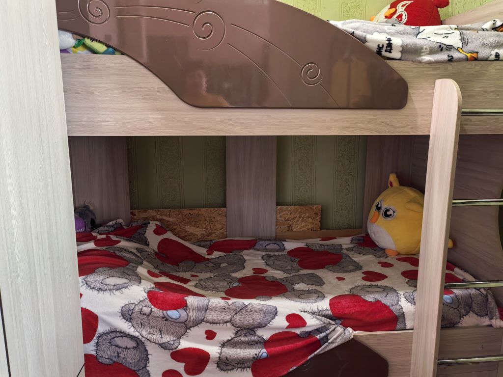 Продажа 4-комнатной квартиры, Лунино, Крупской ул,  7