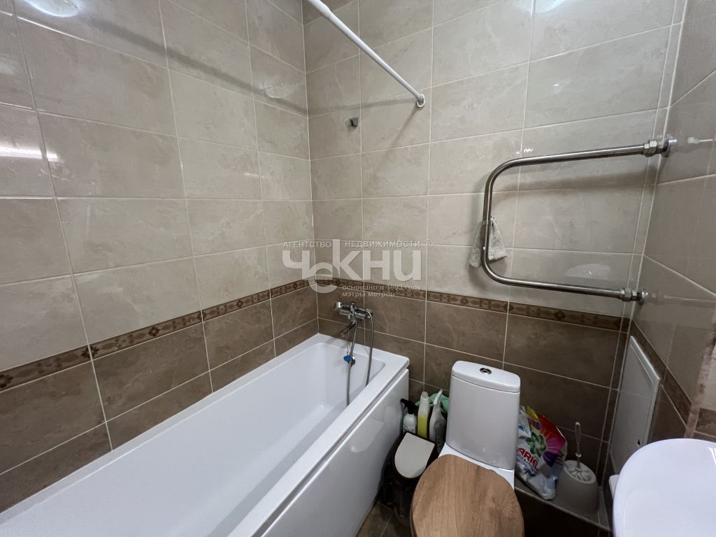 Продажа 1-комнатной квартиры, Анкудиновка, Русская ул,  9