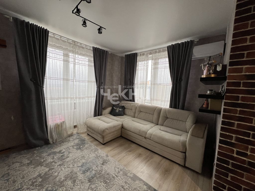 Продажа 1-комнатной квартиры, Анкудиновка, Русская ул,  9