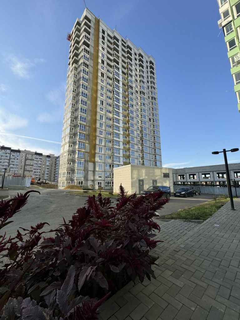 Продажа 4-комнатной новостройки, Саратов, Героев Отечества пр-кт,  3А