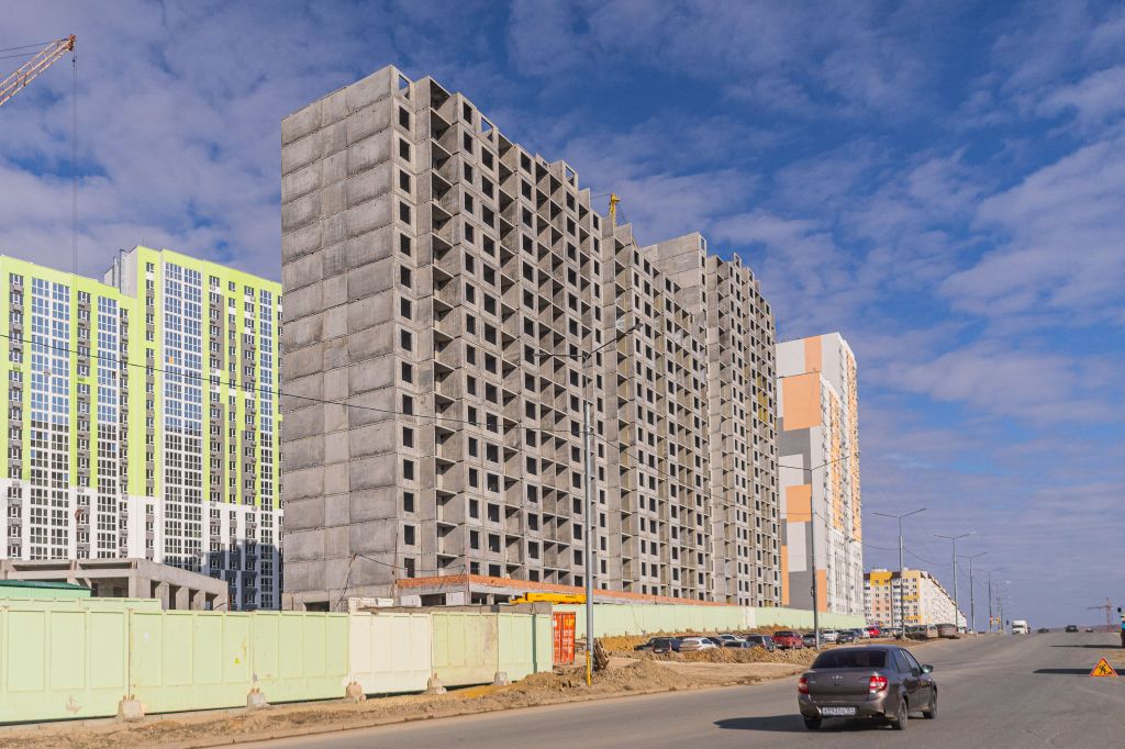 Продажа 3-комнатной новостройки, Саратов, Академика Семёнова ул,  23