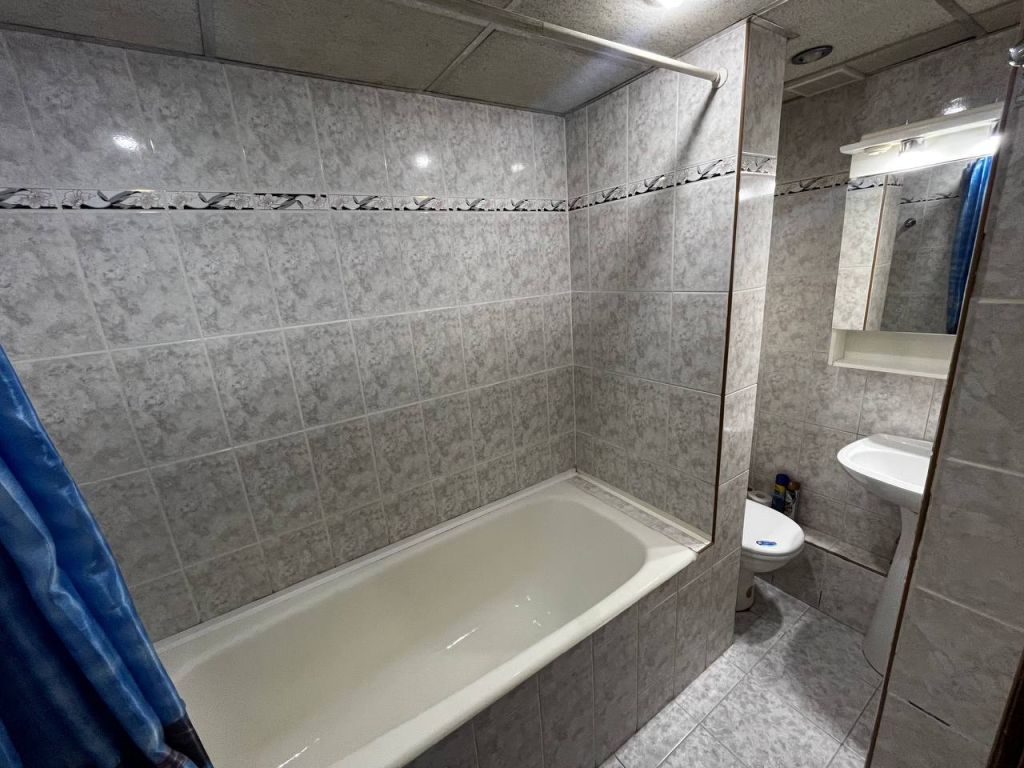 Продажа 3-комнатной квартиры, Иваново, Победы ул,  63