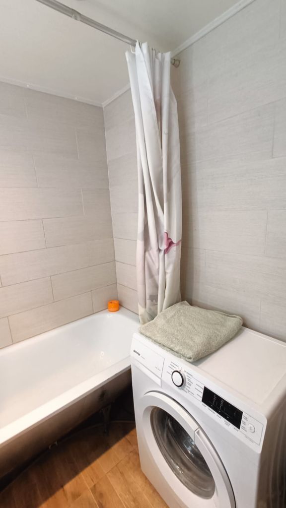 Продажа 2-комнатной квартиры, Караваево, Учебный городок ул,  33