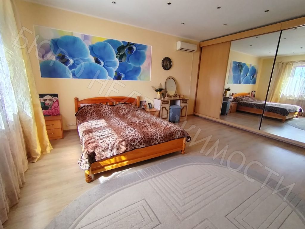 Продажа дома, 208м <sup>2</sup>, 10 сот., Хоперское, Пригородная,  1