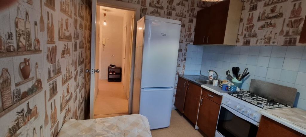 Продажа 1-комнатной квартиры, Саратов, Крымская ул,  16/24