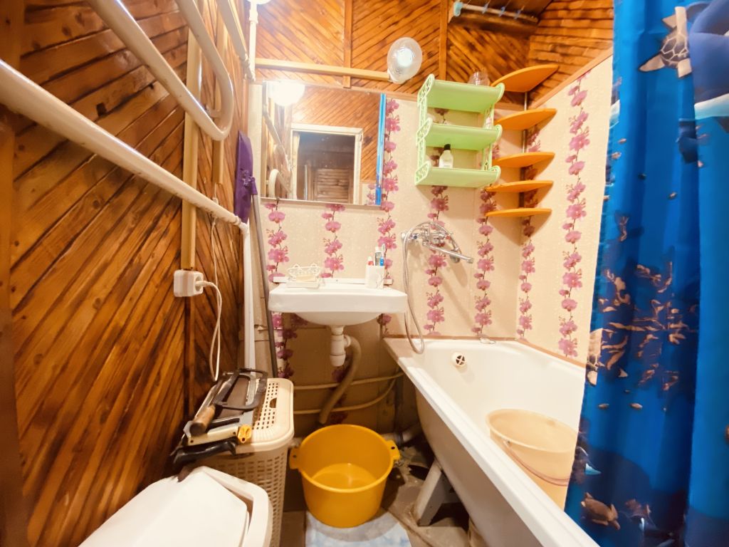 Продажа 3-комнатной квартиры, Грицовский, Первомайская ,  27