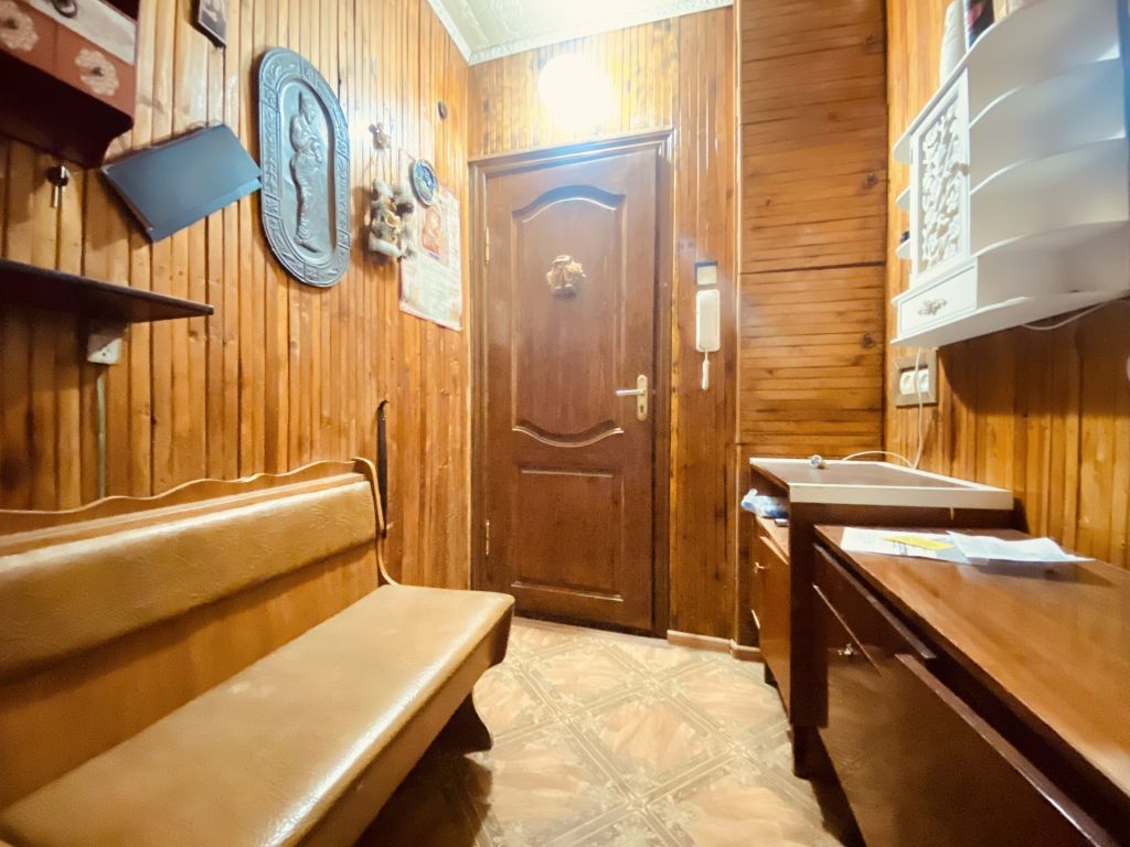 Продажа 3-комнатной квартиры, Грицовский, Первомайская ,  27