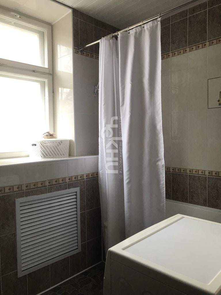 Продажа 3-комнатной квартиры, Нижний Новгород, 40 лет Октября ул,  5Б