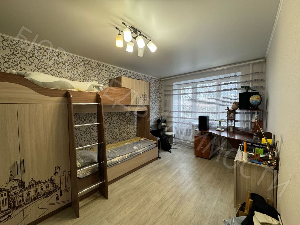 Продажа 3-комнатной квартиры, Балашов, Титова ул,  19А