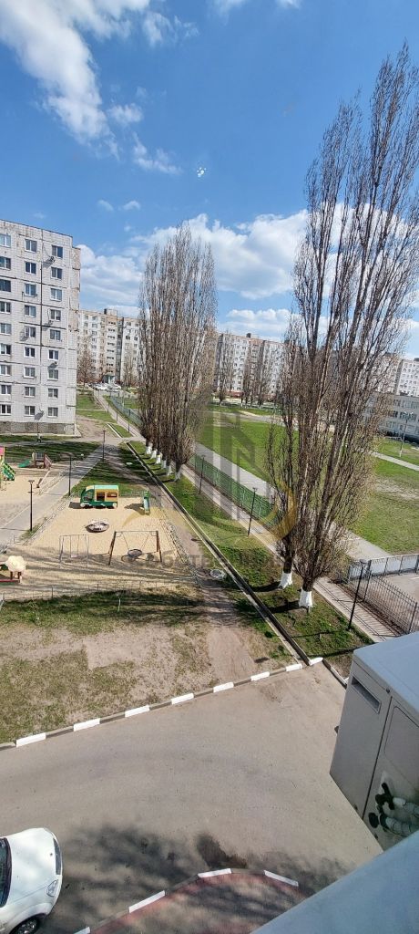 Аренда 1-комнатной квартиры, Старый Оскол, Конева мкр,  9