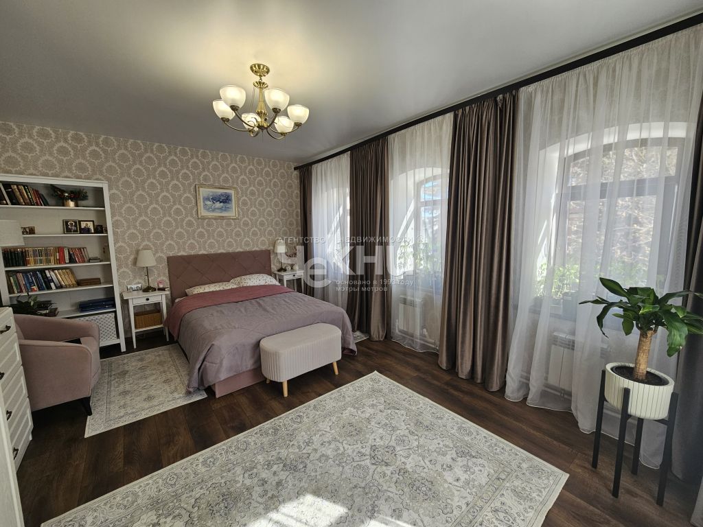 Продажа дома, 331м <sup>2</sup>, 4 сот., Нижний Новгород, Баррикад ул