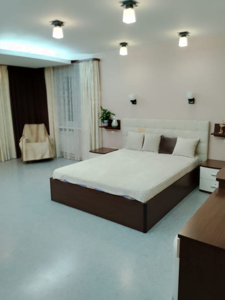 Продажа 3-комнатной квартиры, Саратов, Посадского ул,  180/198