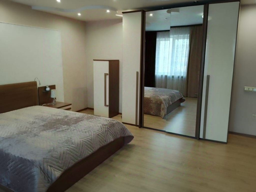 Продажа 3-комнатной квартиры, Саратов, Посадского ул,  180/198