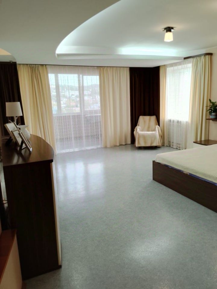 Продажа 3-комнатной квартиры, Саратов, Посадского ул,  180/198