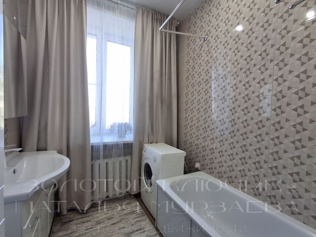 Продажа 2-комнатной квартиры, Нижний Новгород, Перекопская ул,  1