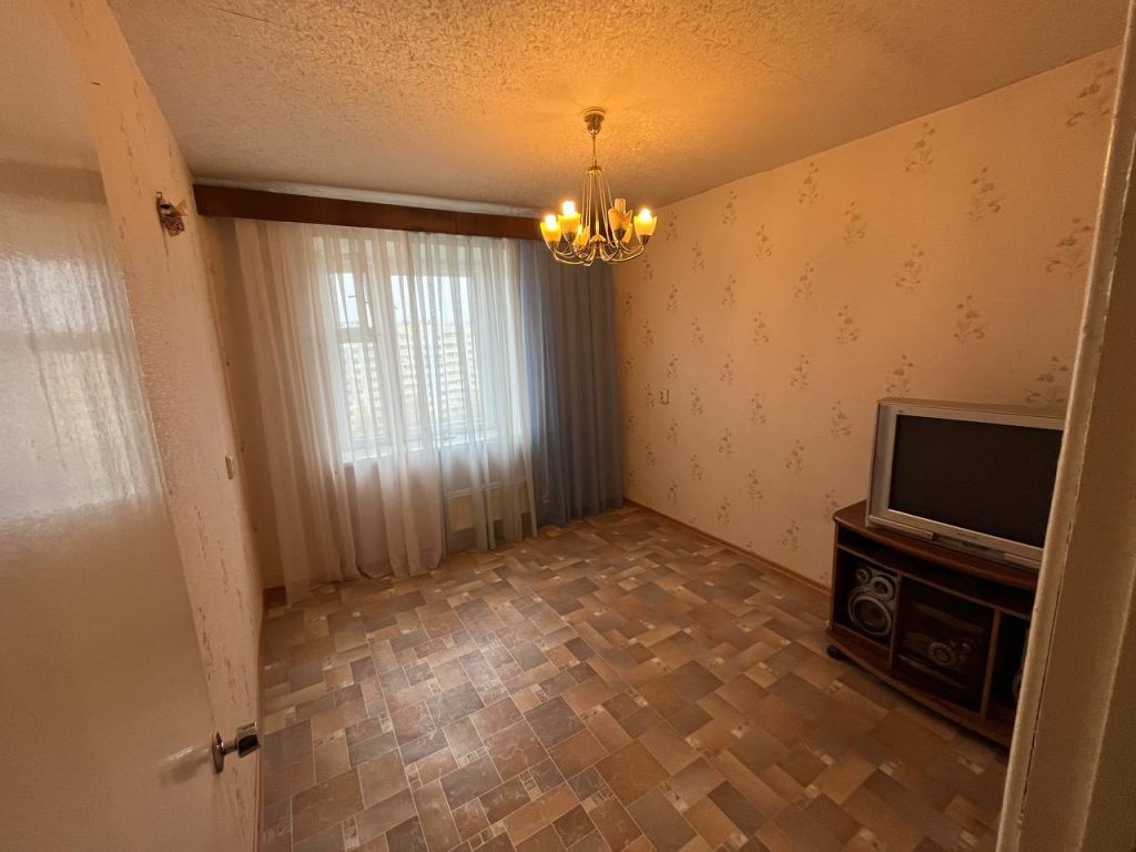 Продажа 4-комнатной квартиры, Нижний Новгород, Адмирала Макарова ул,  8/1