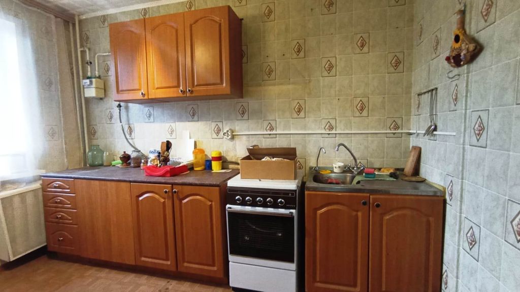 Продажа 3-комнатной квартиры, Кострома, Студенческий проезд,  18