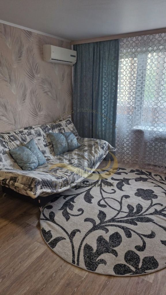 Аренда 1-комнатной квартиры, Старый Оскол, Королева мкр,  18