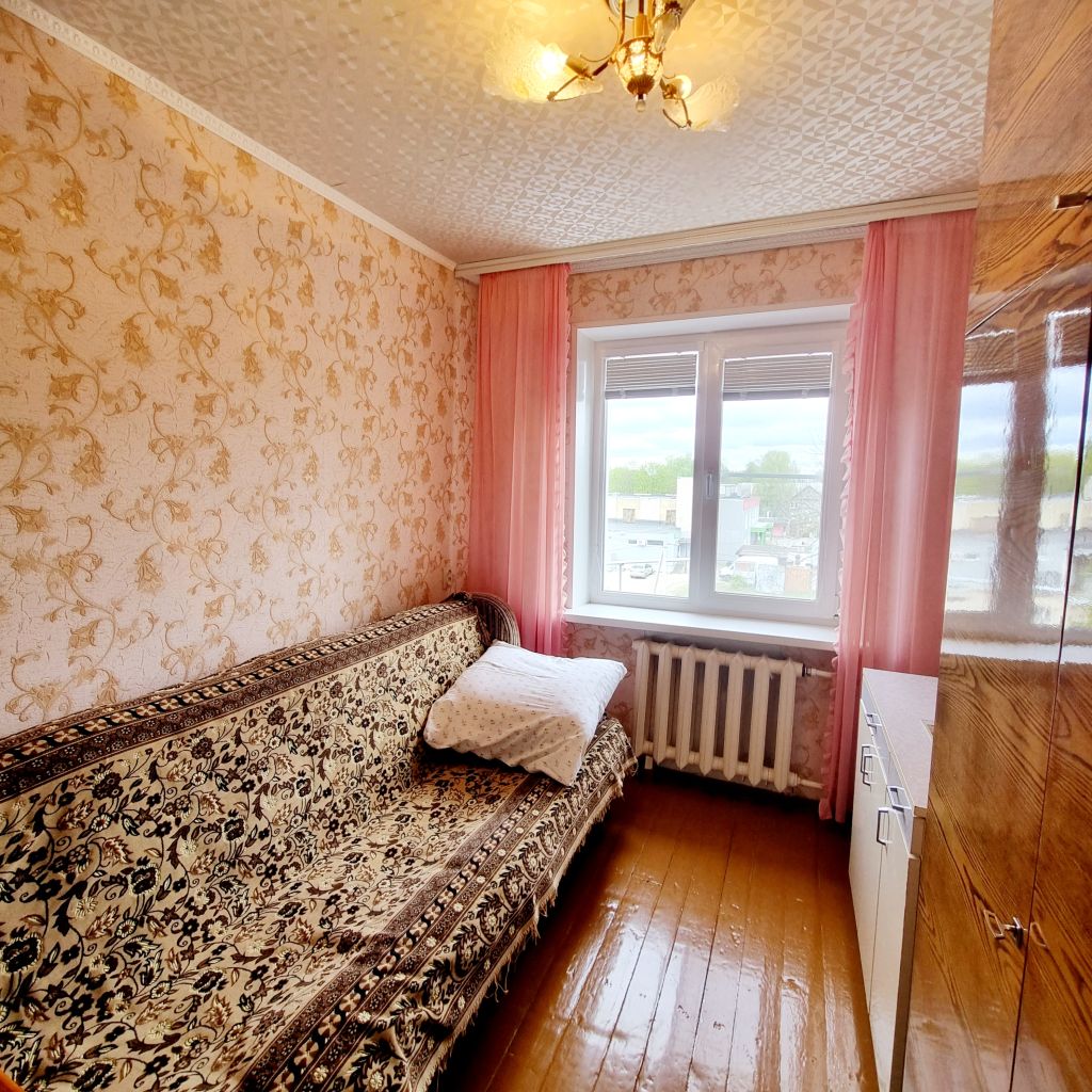 Продажа 3-комнатной квартиры, Грицовский, Первомайская ,  1