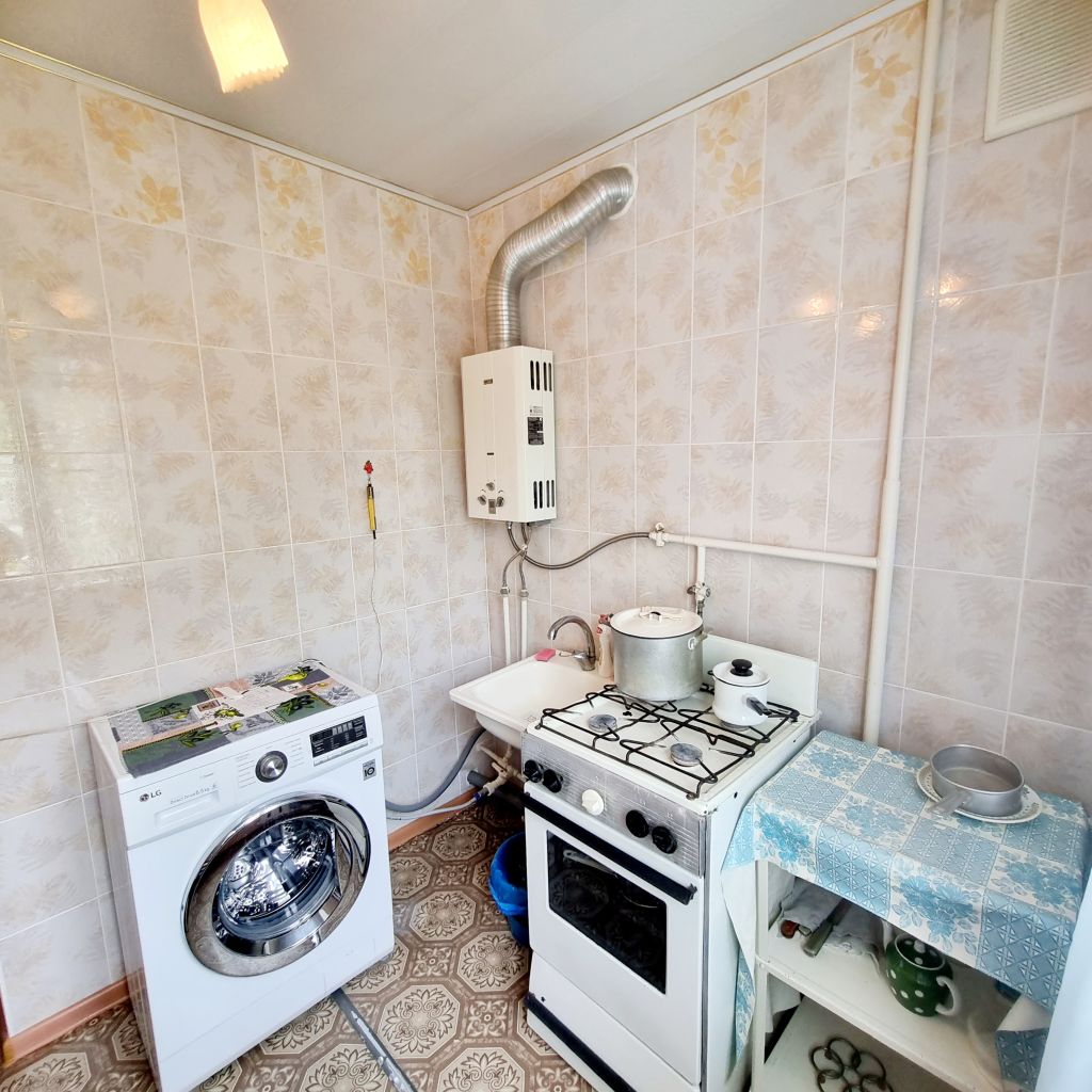 Продажа 3-комнатной квартиры, Грицовский, Первомайская ,  1