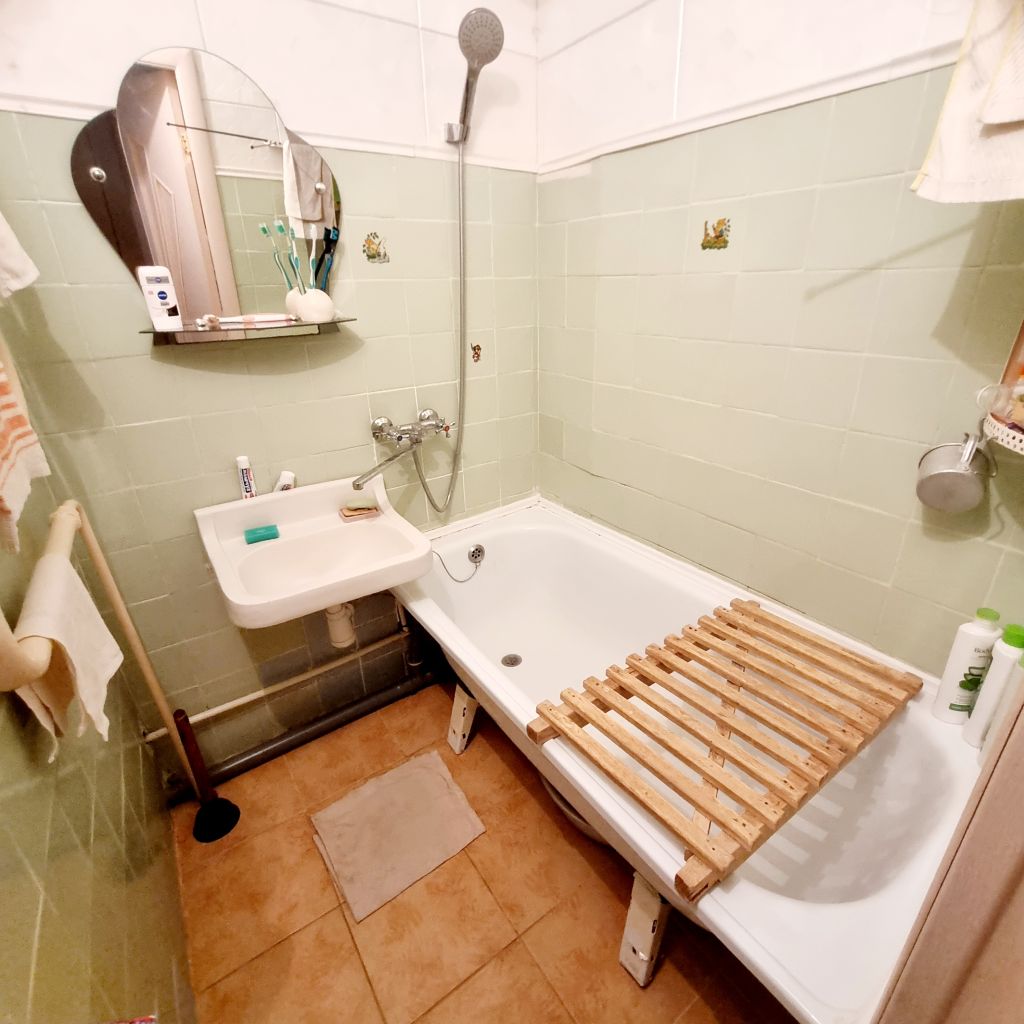 Продажа 3-комнатной квартиры, Грицовский, Первомайская ,  1