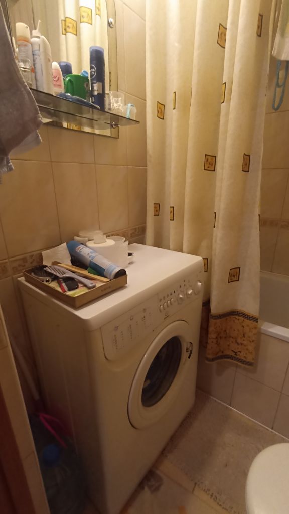 Продажа 3-комнатной квартиры, Нижний Новгород, Героя Советского Союза Сутырина ул,  18