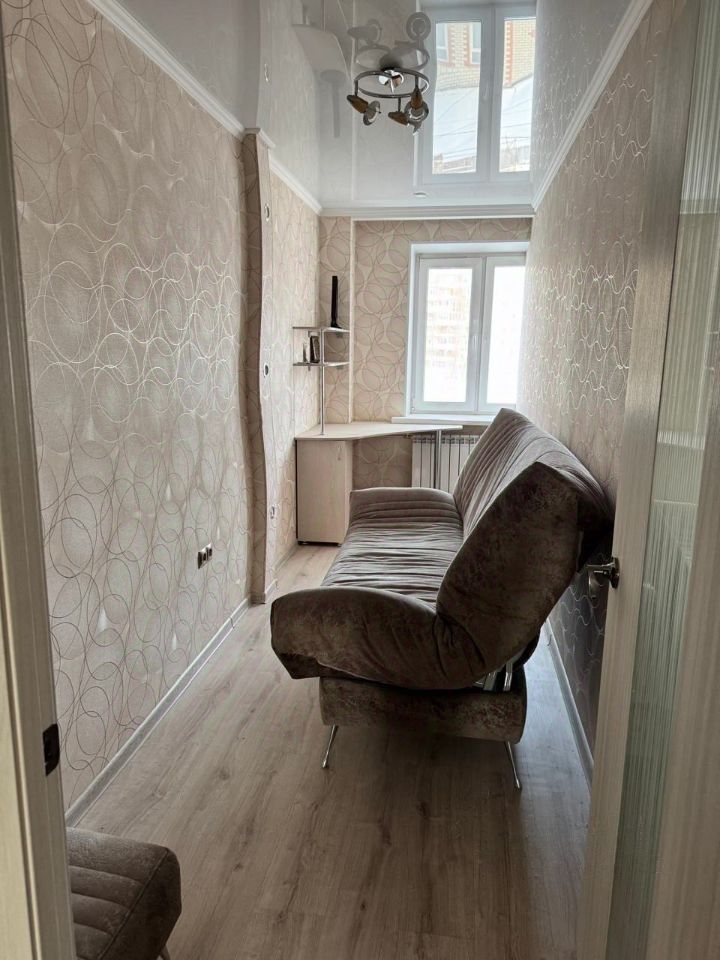 Продажа 2-комнатной квартиры, Саратов, Товарный 2-й проезд,  1/5