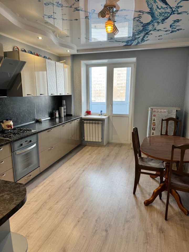 Продажа 2-комнатной квартиры, Саратов, Товарный 2-й проезд,  1/5