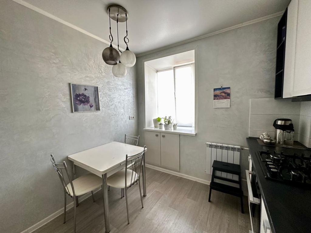 Продажа 3-комнатной квартиры, Кострома, Давыдовский-3 мкр,  7