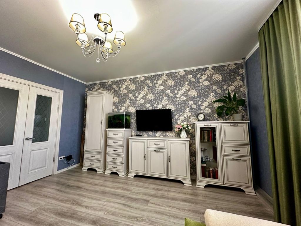 Продажа 3-комнатной квартиры, Кострома, Давыдовский-3 мкр,  7