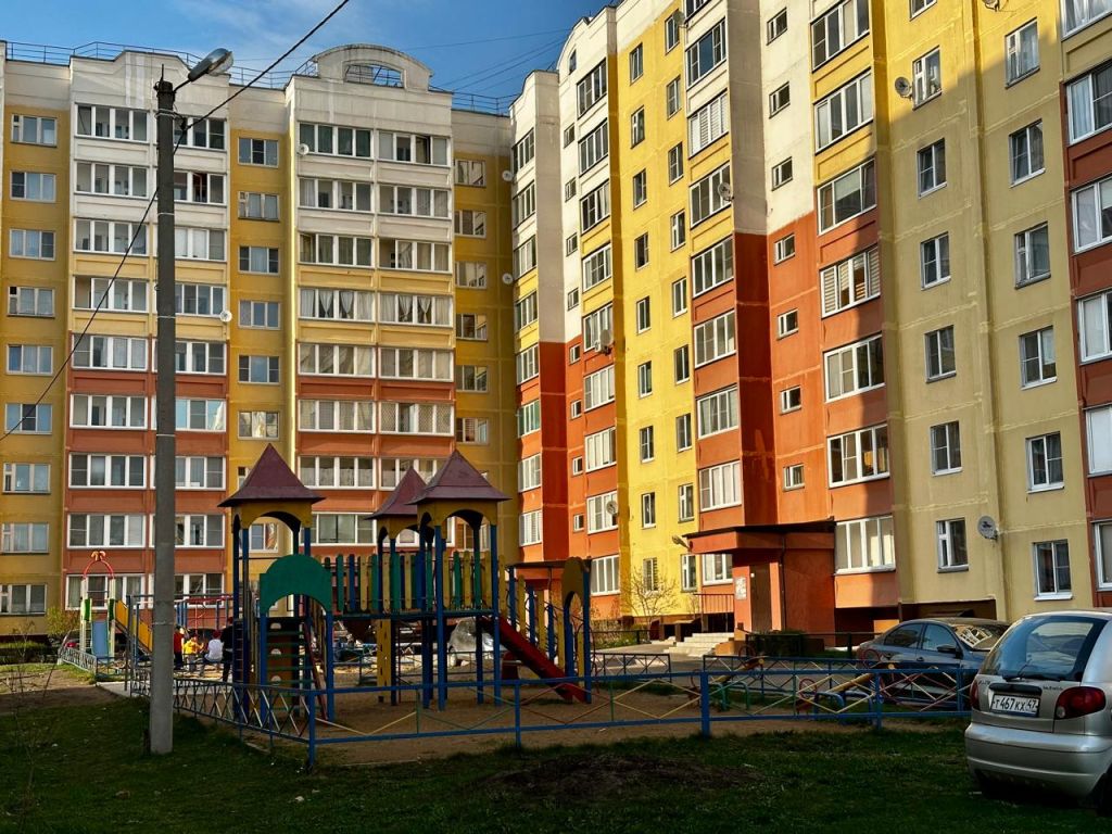 Продажа 3-комнатной квартиры, Кострома, Давыдовский-3 мкр,  7