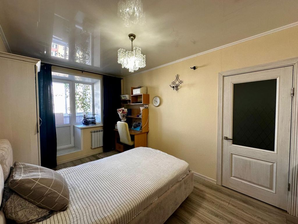 Продажа 3-комнатной квартиры, Кострома, Давыдовский-3 мкр,  7