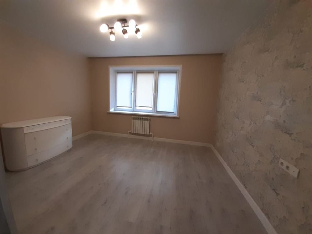 Продажа 1-комнатной квартиры, Красный Бор, Солнечная ул,  13