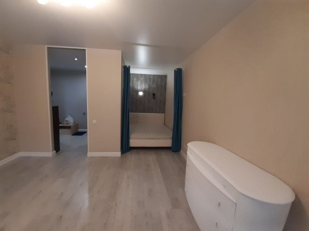 Продажа 1-комнатной квартиры, Красный Бор, Солнечная ул,  13